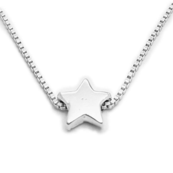 dije con cadena estrella