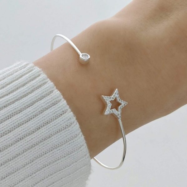 Esclava estrella con cubic micropave mano