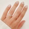 anillo corazones calados plata