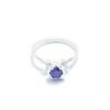 Anillo cubic violeta