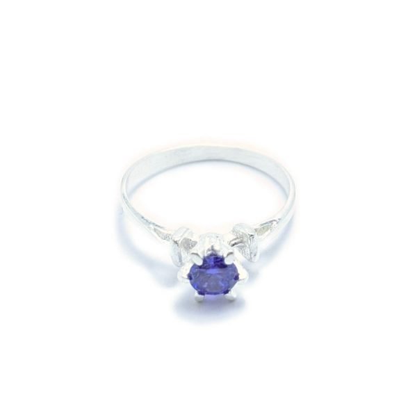 Anillo cubic violeta