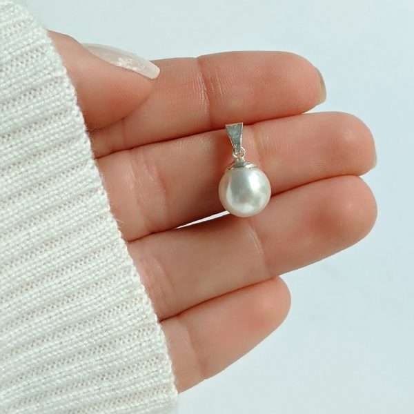 dije de perla 10mm mano