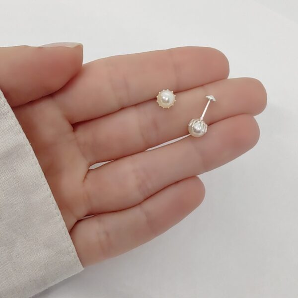 Aros Abridores Perla Engarzada 6mm Laminado Plata Premium - Imagen 3