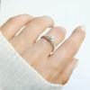 Anillo cubic cristal mano