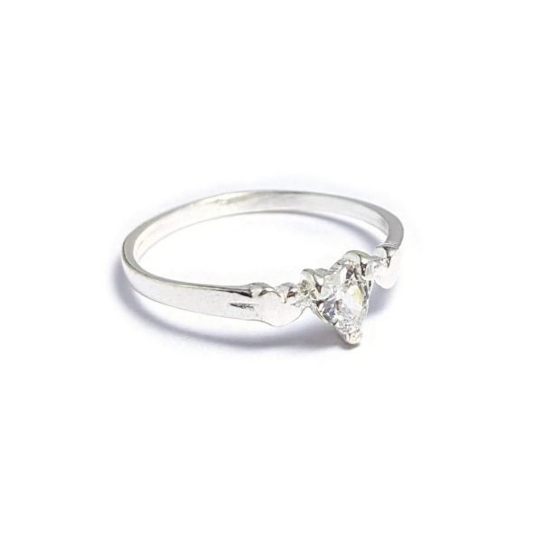 Anillo de Plata Corazón de Cristal Cubic