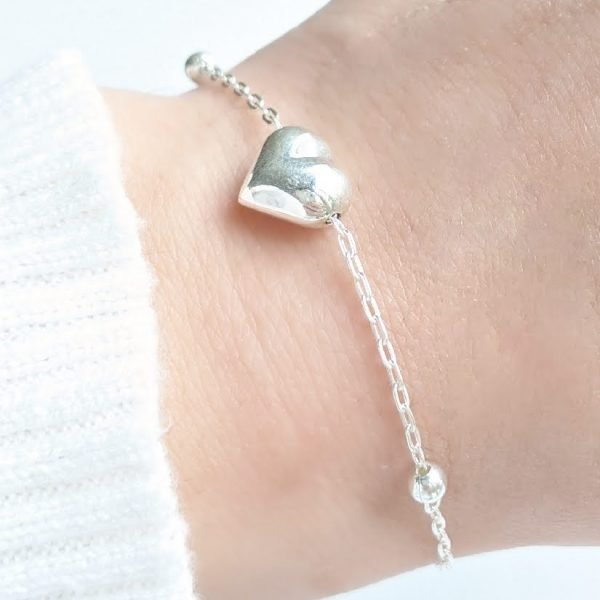 Pulsera Corazón con Bolitas