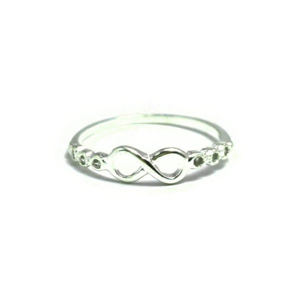 Anillo infinito y cristal