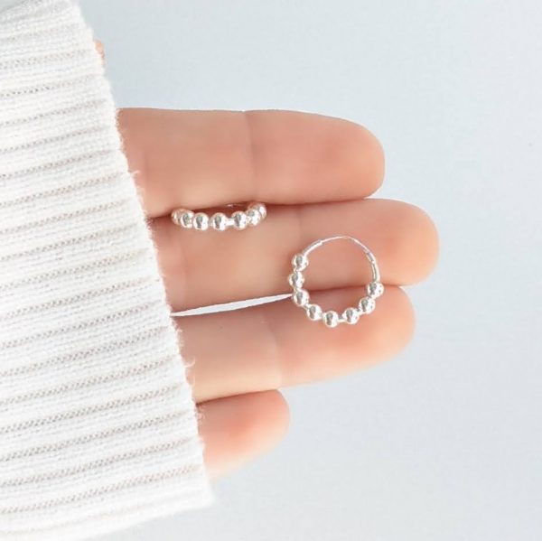 Aros argollas con bolitas