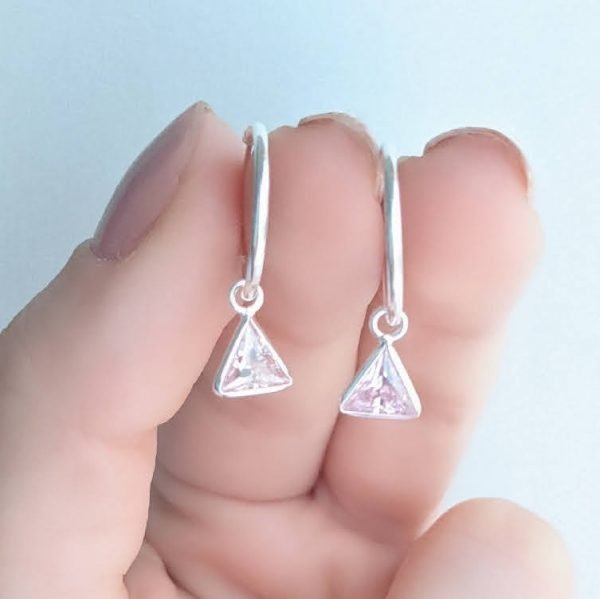 Aros argollas cristal triángulo