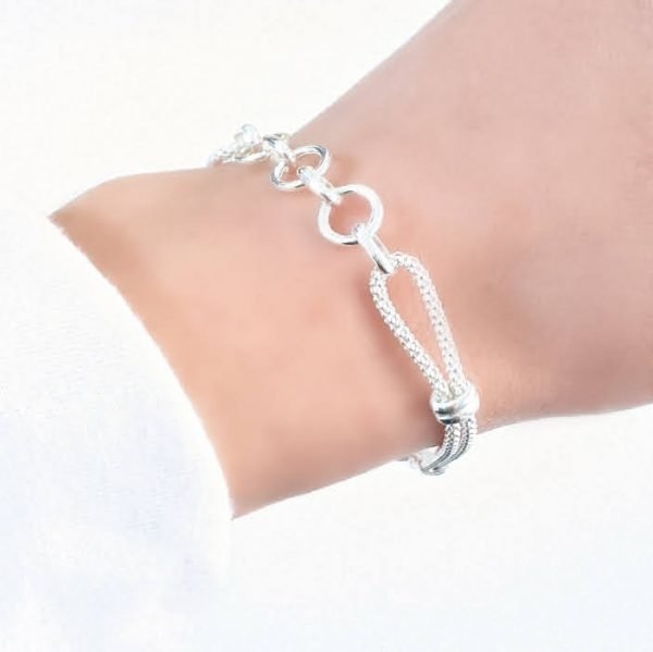 Pulsera Popcorn Con Círculos Enlazados
