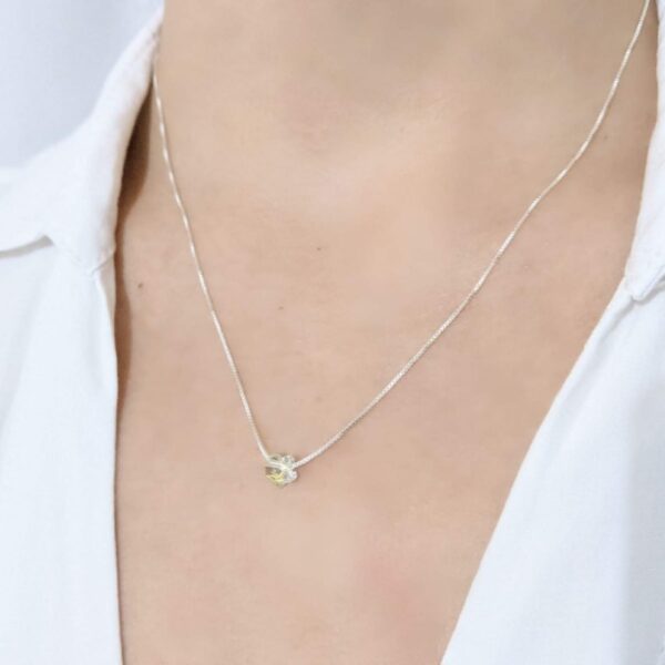 Collar Swarovski flor