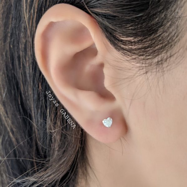 aro corazon calado con cristal