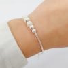 pulsera de plata con bolitas