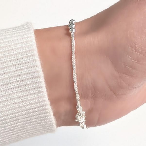 Pulsera doble con bolitas. Madida 18cm con bolitas de 3mm