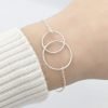Pulsera círculos enlazados