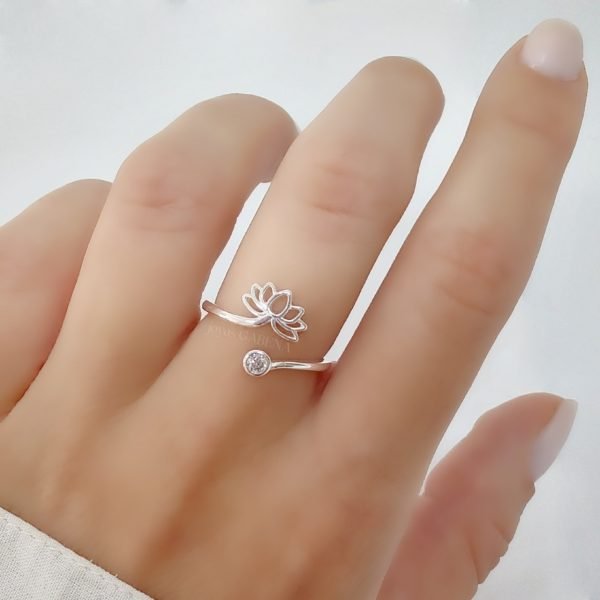 AN-282 anillo flor de loto regulable plata 925
