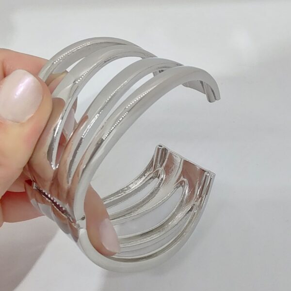 PAC-32 Pulsera Brazalete Lineas Onduladas Acero Quirúrgico