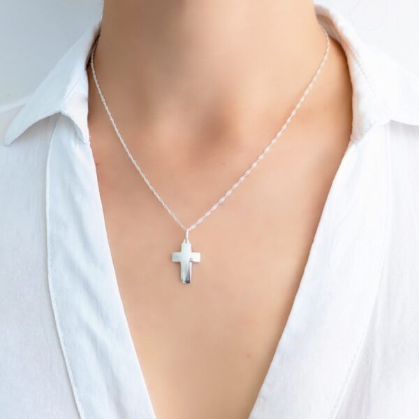 DI-240-CA-3 cadena con dije cruz bombe plata collar