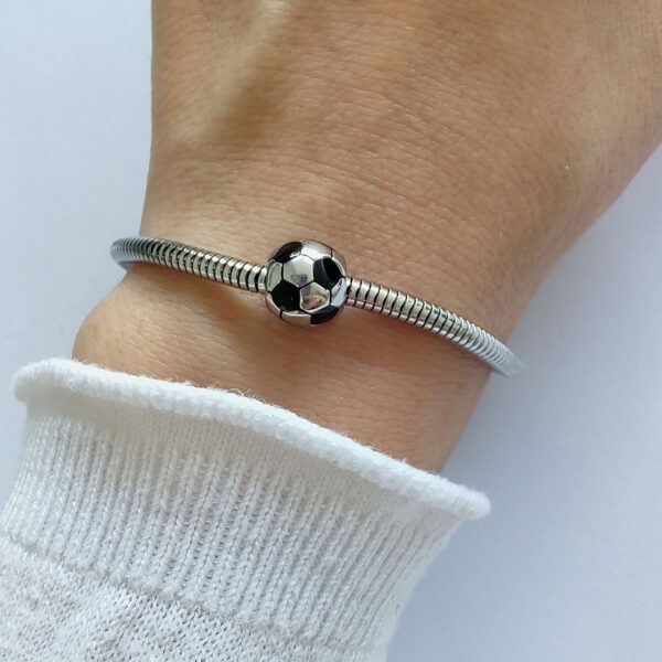 Dije Charm Pelota Futbol Acero Quirúrgico Plateado