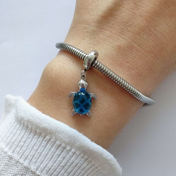 Dije Charm Tortuga Acero Quirúrgico Azul