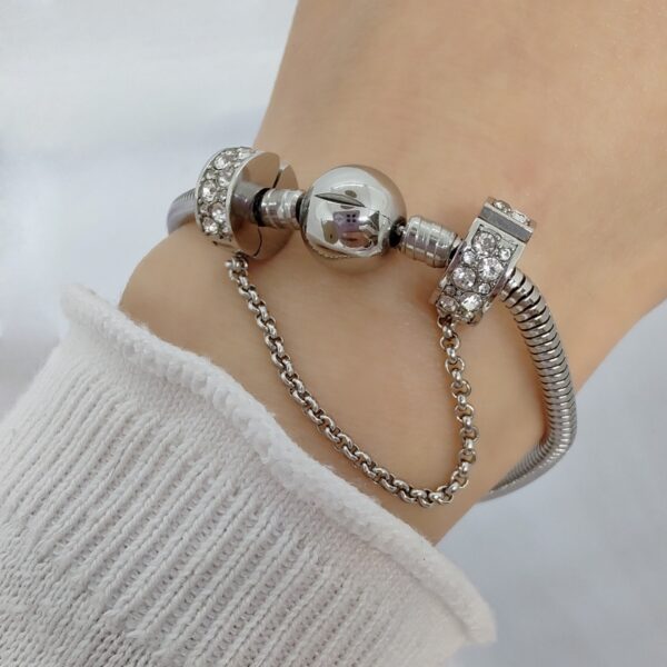 Charm Stopper Doble Con Cadena Acero Quirúrgico blanco